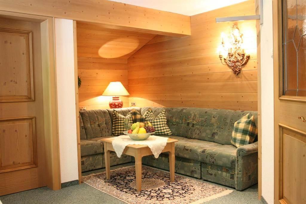 Landhaus Heidi Partenen Bagian luar foto